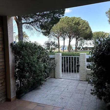Apartment Avec Jardin Front De *