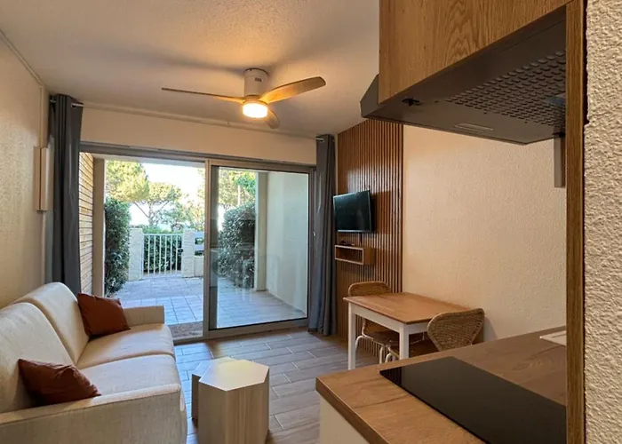 Avec Jardin Front De Apartmán *