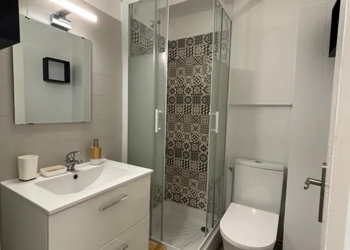 Avec Jardin Front De Apartmán *